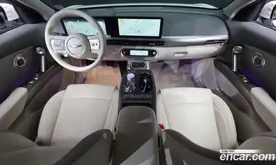 Genesis GV60 2023 0.1 автомат (гидро), миниатюра 10
