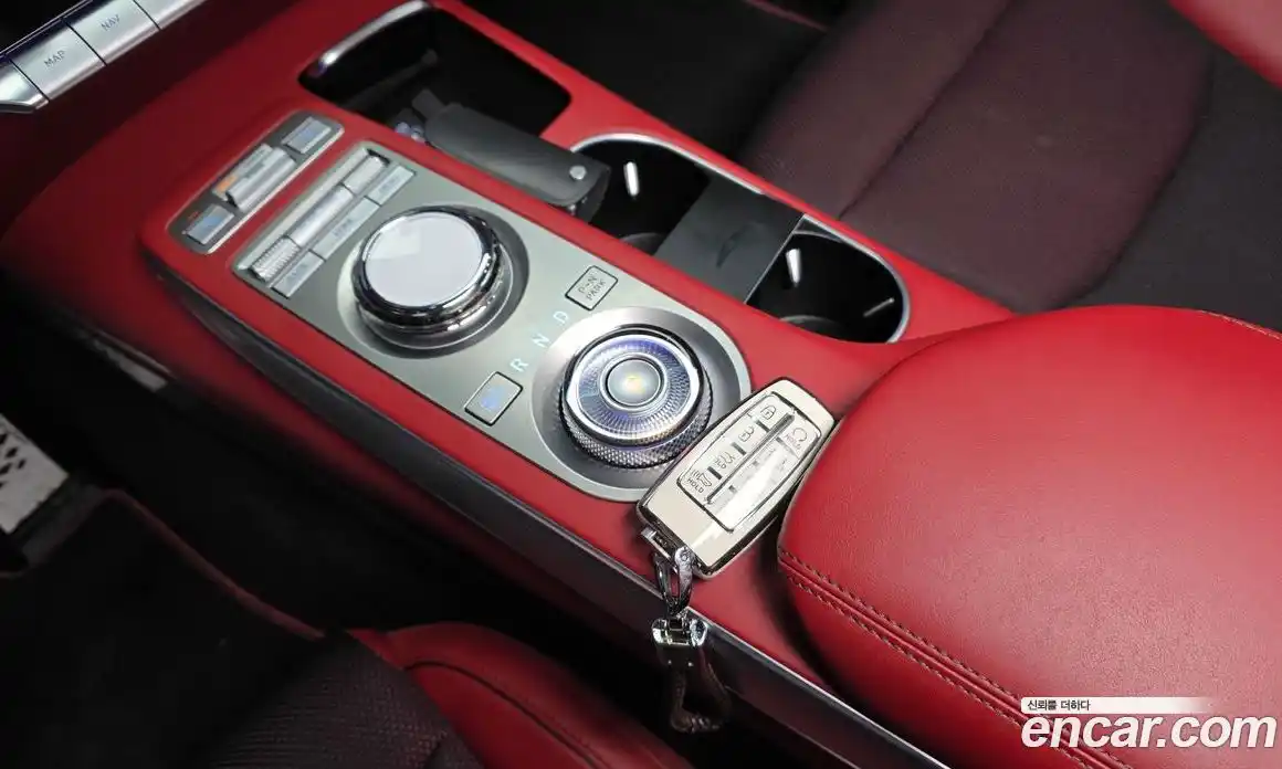 Genesis GV70 2022 2.5 автомат (гидро), фото 12