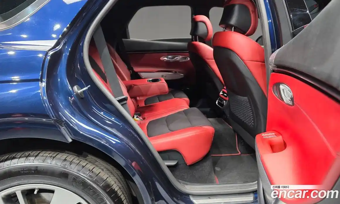 Genesis GV70 2022 2.5 автомат (гидро), фото 17