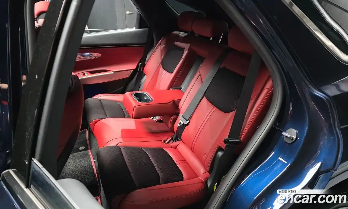 Genesis GV70 2022 2.5 автомат (гидро), фото 18