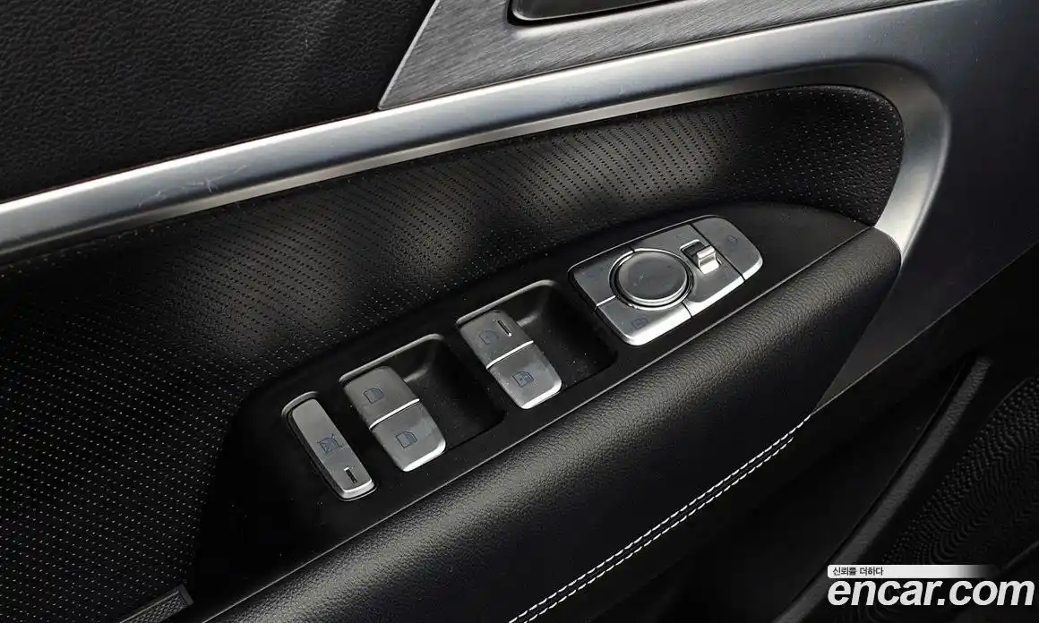 Genesis G70 2019 2.0 автомат (гидро), фото 27
