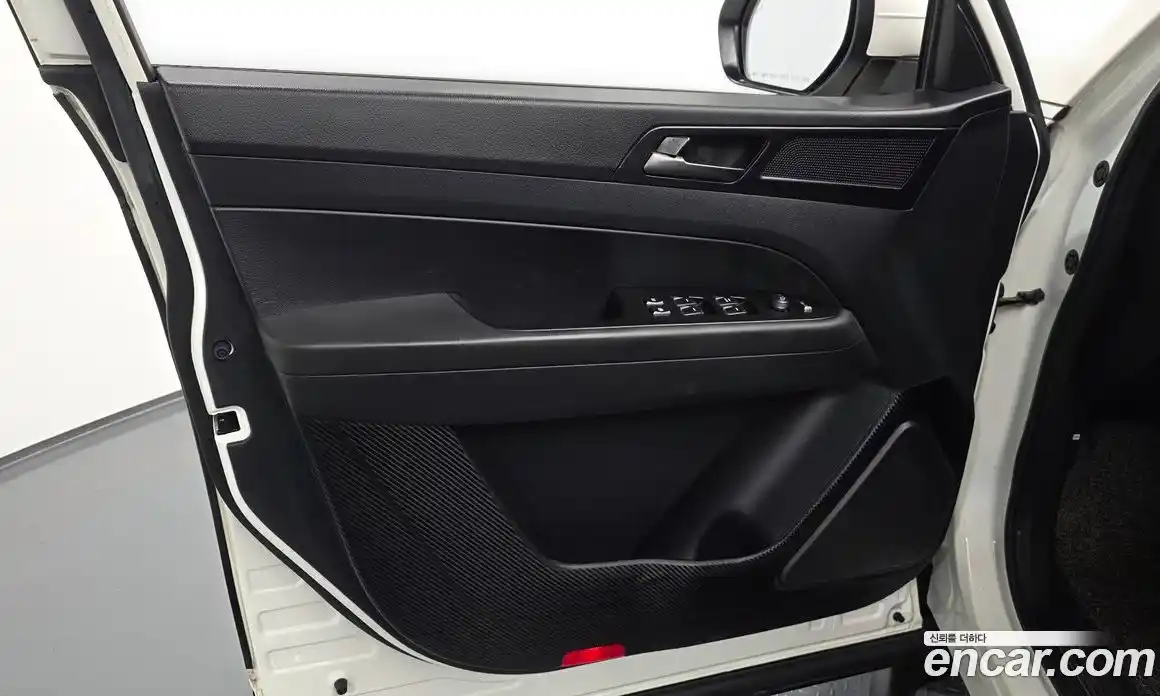 SsangYong Rexton 2020 2.2 автомат (гидро), фото 14