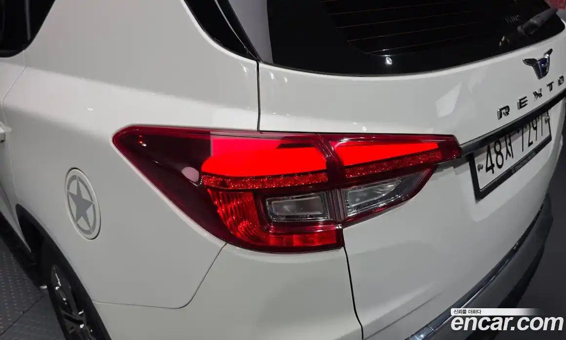 SsangYong Rexton 2017 2.2 автомат (гидро), фото 9