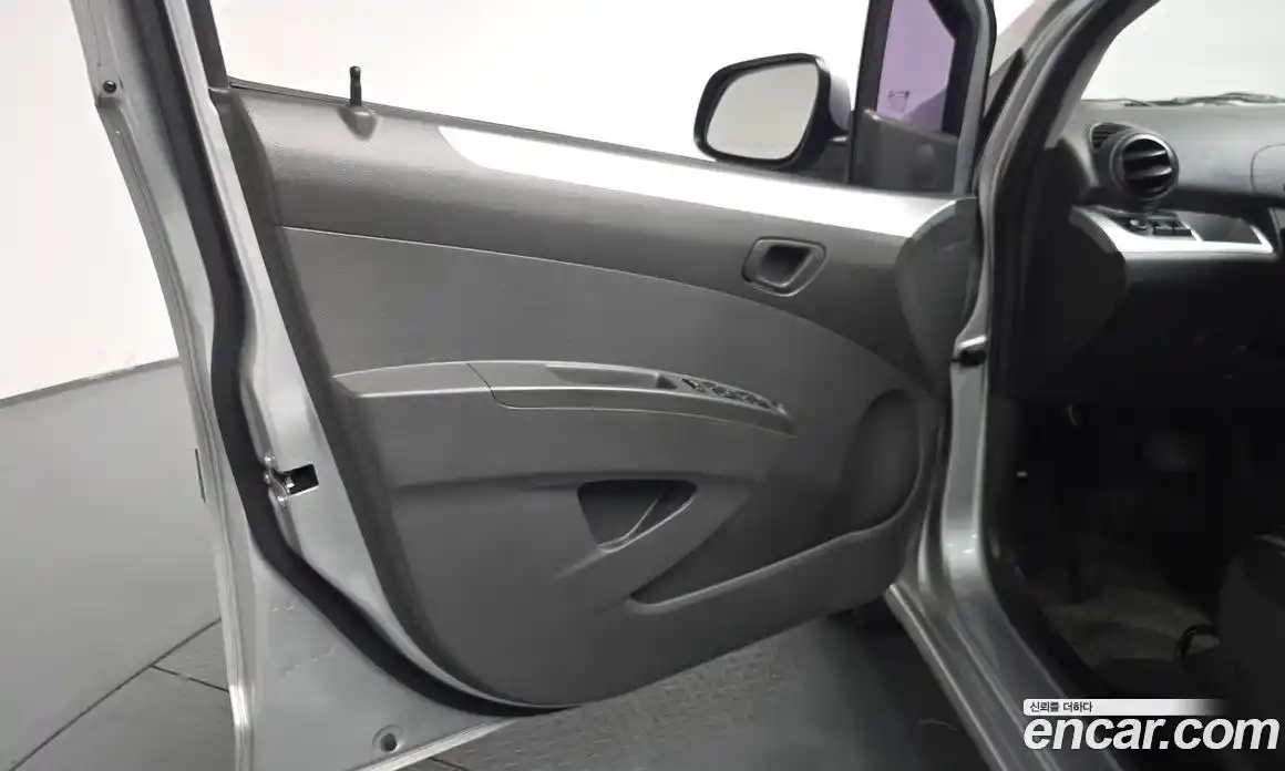 Chevrolet Spark 2013 1.0 автомат (гидро), фото 14