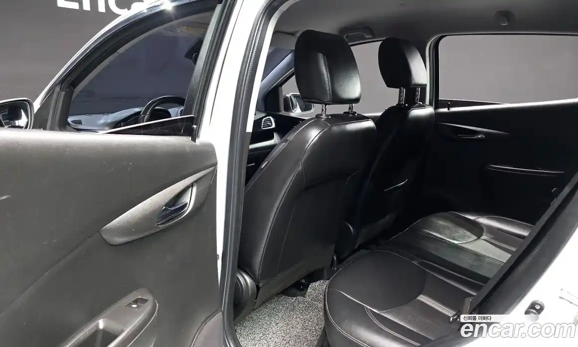 Chevrolet Spark 2019 1.0 автомат (гидро), фото 17