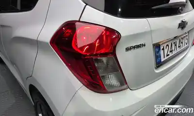 Chevrolet Spark 2019 1.0 автомат (гидро), миниатюра 9
