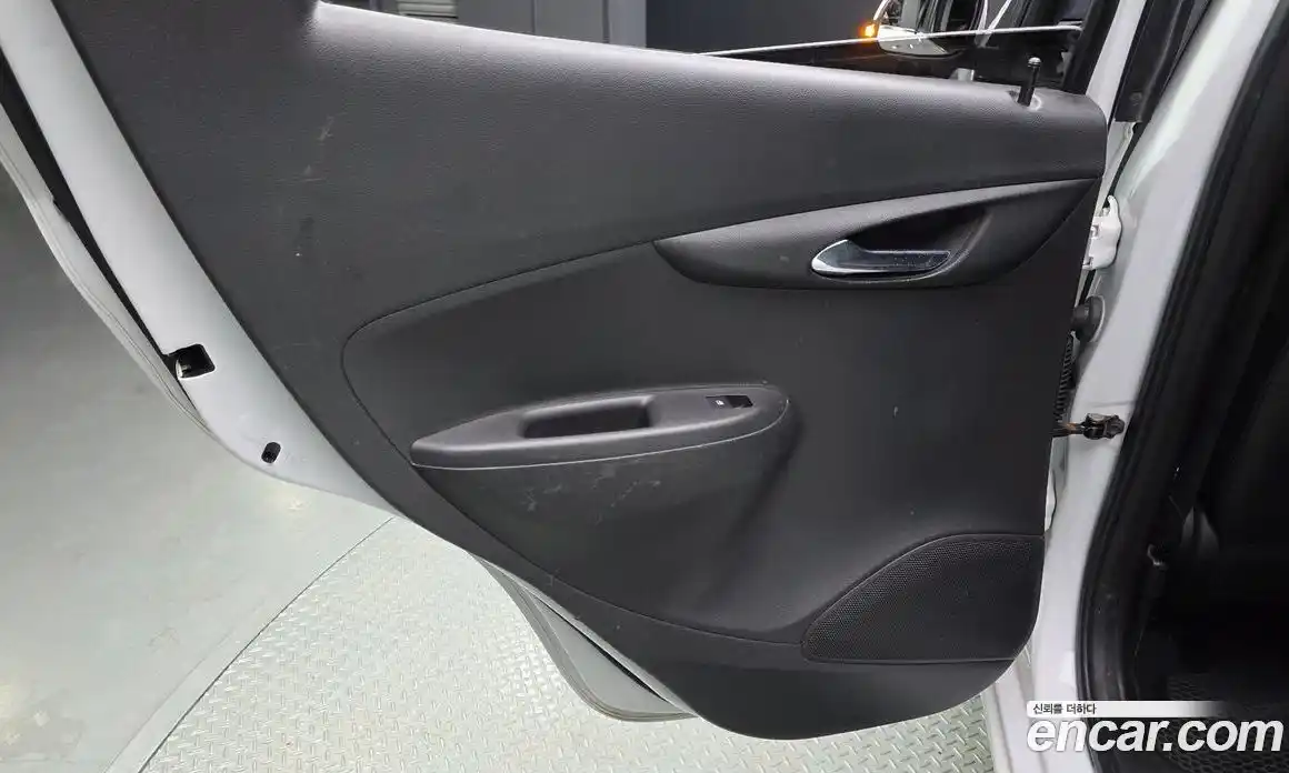 Chevrolet Spark 2015 1.0 автомат (гидро), фото 15