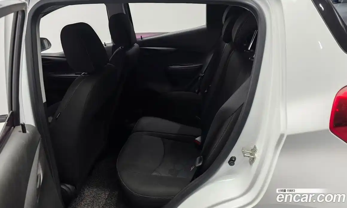 Chevrolet Spark 2016 1.0 автомат (гидро), фото 16