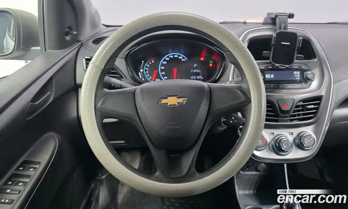 Chevrolet Spark 2016 1.0 автомат (гидро), фото 19