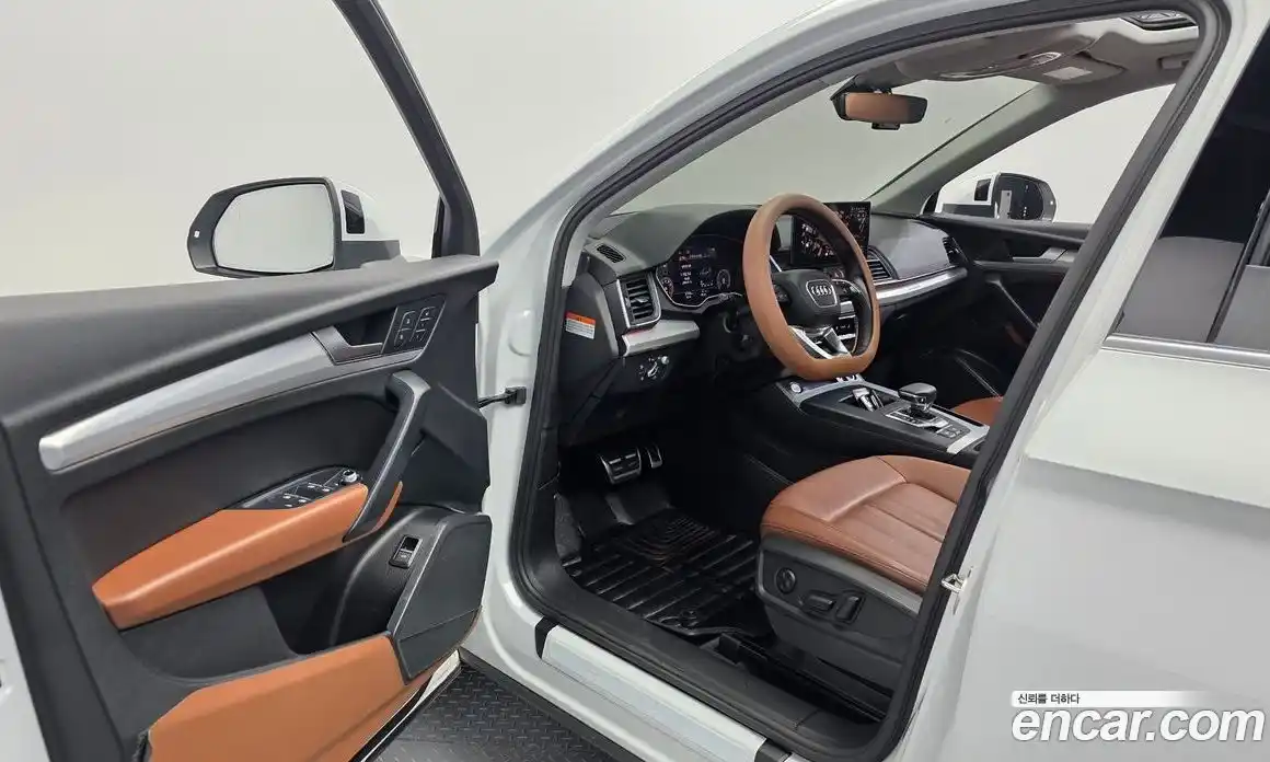 Audi Q5 2023 2.0 автомат (гидро), фото 13
