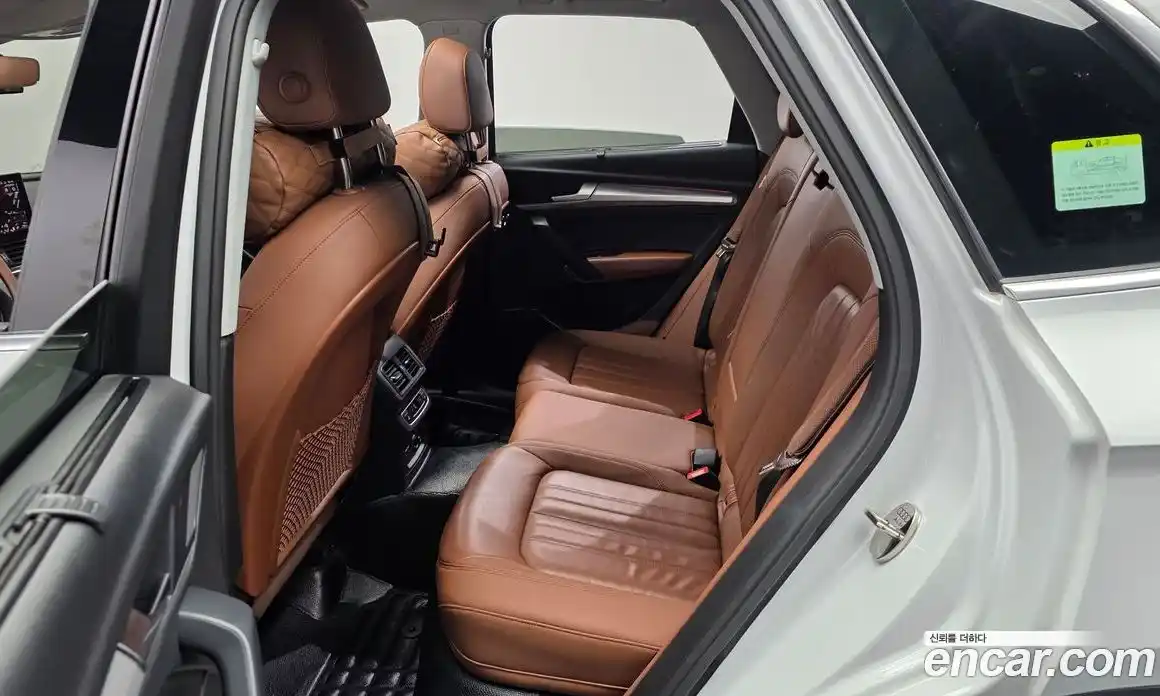 Audi Q5 2023 2.0 автомат (гидро), фото 16