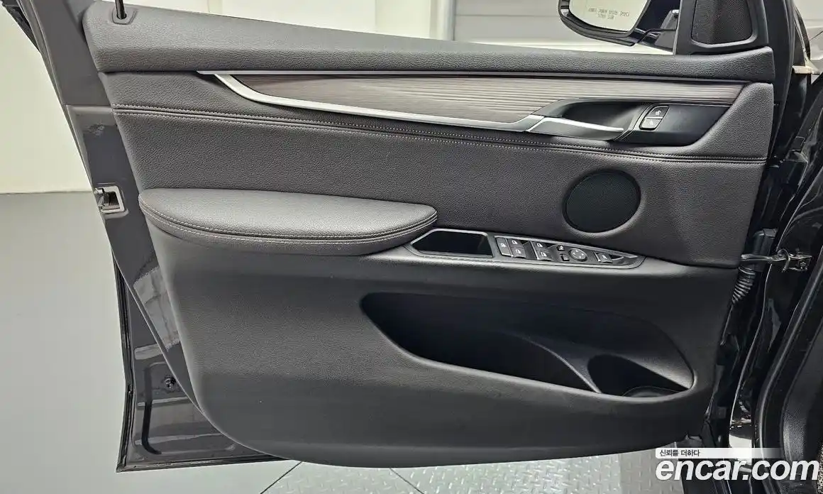 BMW X5 2018 2.0 автомат (гидро), фото 14