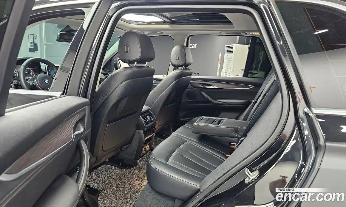 BMW X5 2018 2.0 автомат (гидро), фото 17