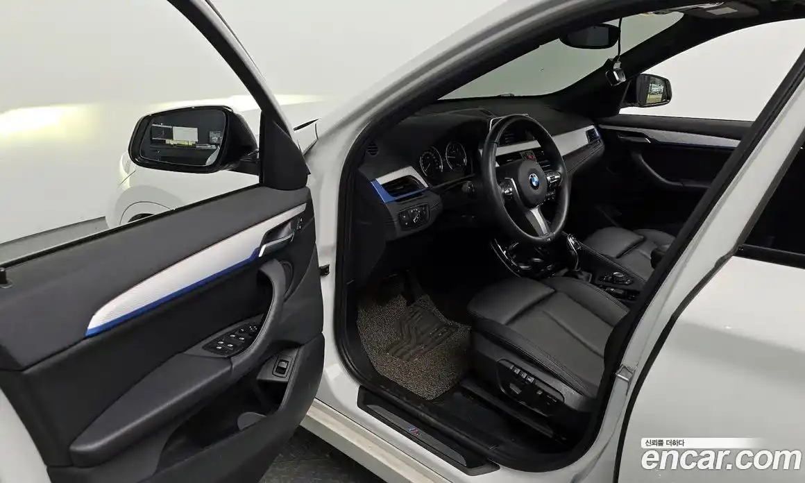 BMW X1 2019 2.0 автомат (гидро), фото 10