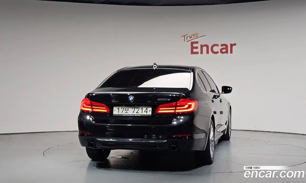 BMW 5 серия 2018 2.0 автомат (гидро), фото 3