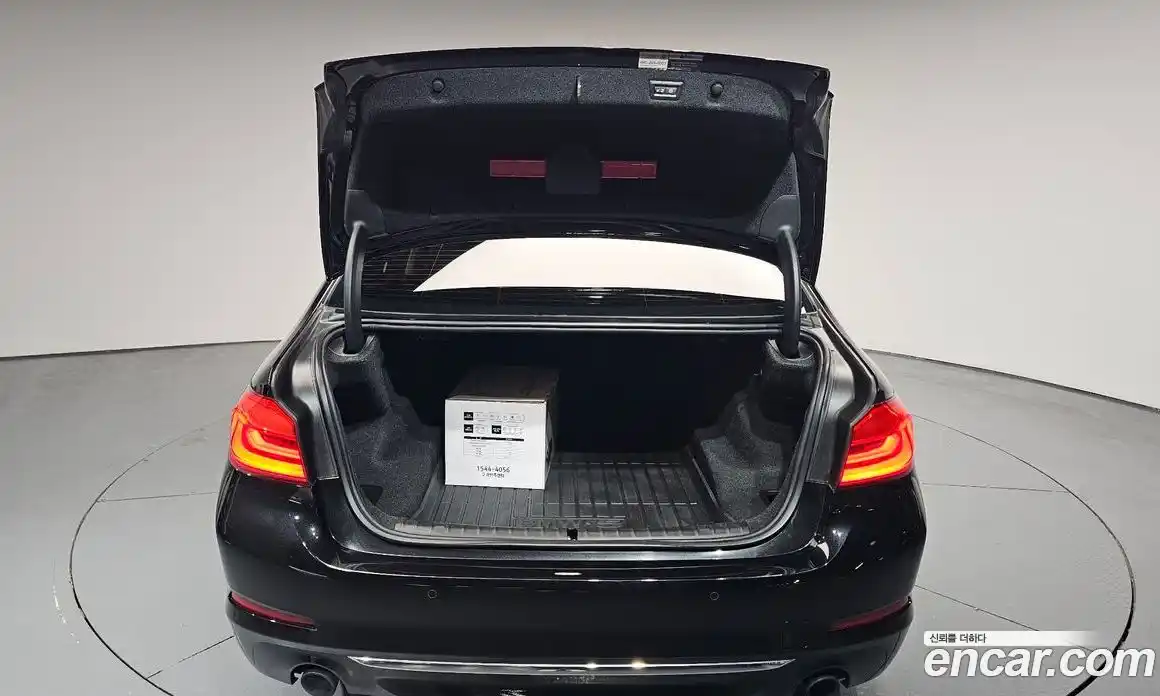 BMW 5 серия 2018 2.0 автомат (гидро), фото 33