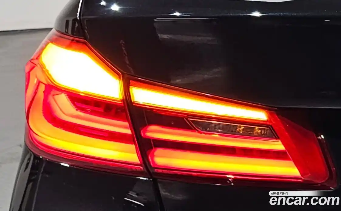 BMW 5 серия 2018 2.0 автомат (гидро), фото 8