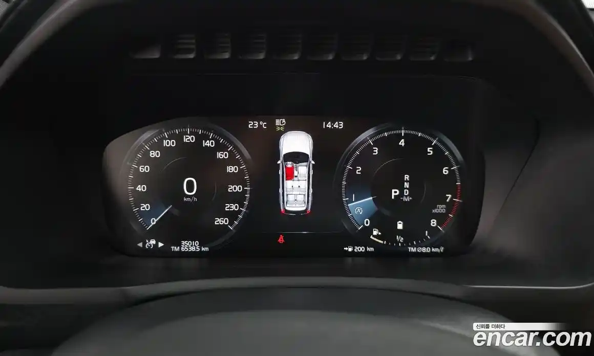 Volvo XC90 2022 2.0 автомат (гидро), фото 8