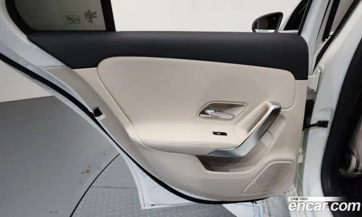 Mercedes-Benz A-Class 2022 2.0 гидро, фото 15 Mercedes-Benz A-Class 2022 2.0 гидро, фото 15