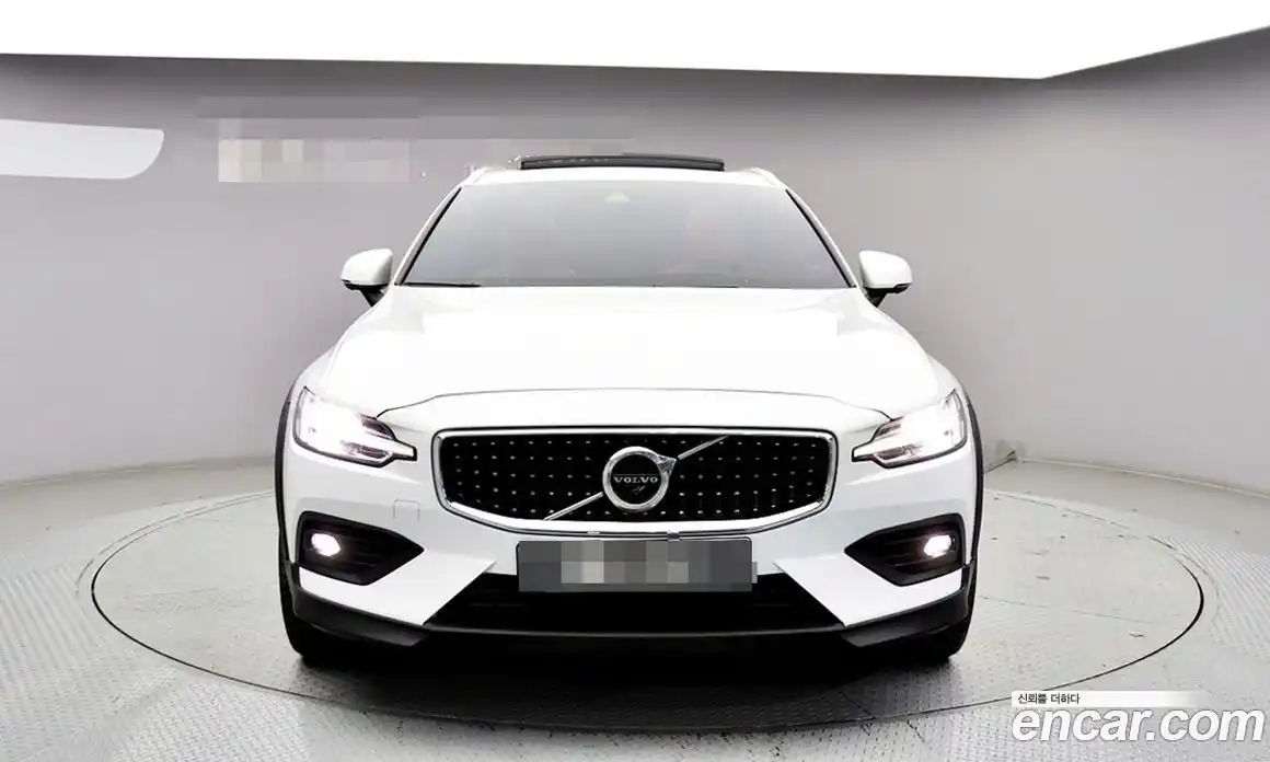 Volvo V60 2022 2.0 автомат (гидро), фото 3