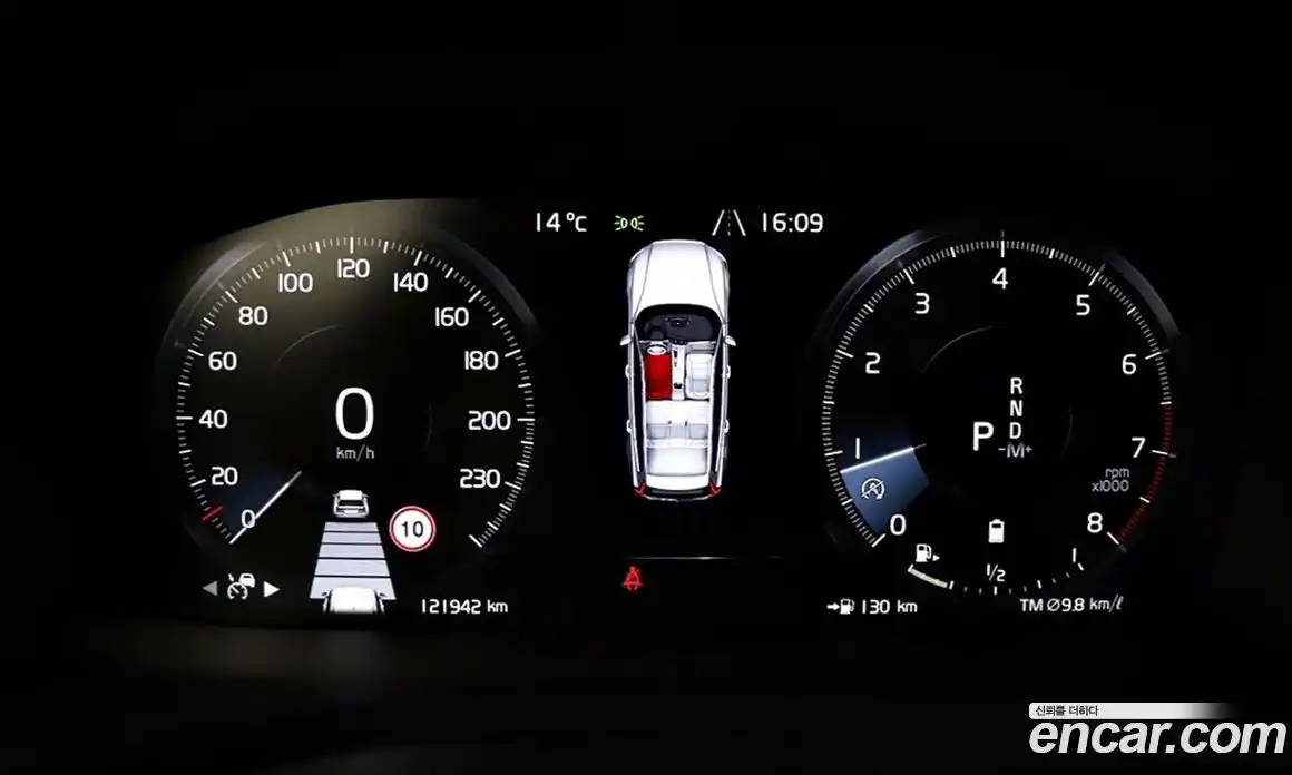 Volvo V60 2022 2.0 автомат (гидро), фото 8