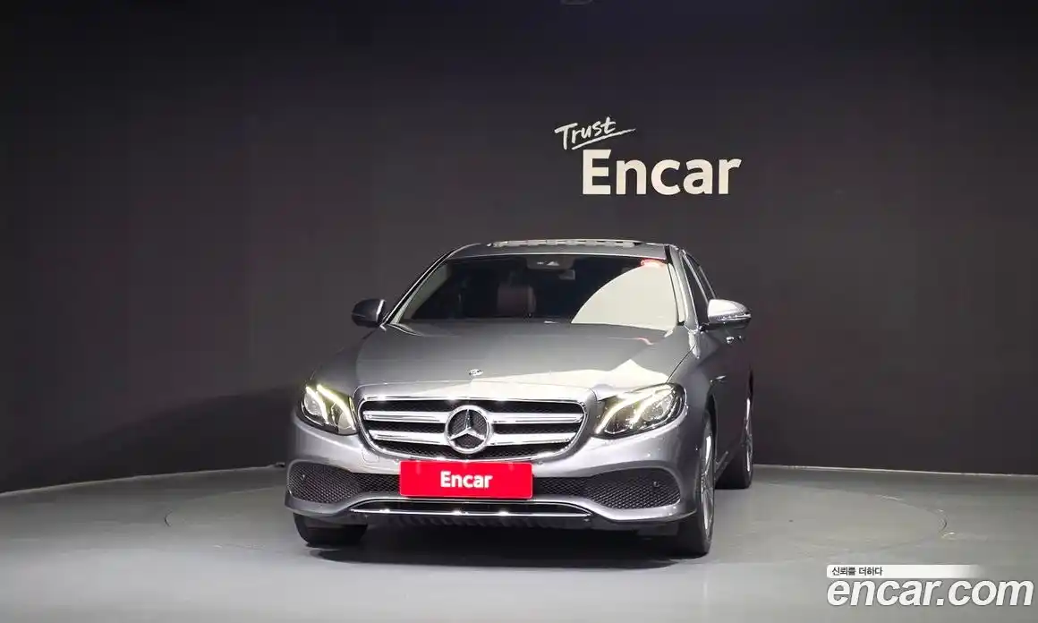 Mercedes-Benz E-Class 2019 2.0 автомат (гидро), фото 3