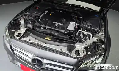 Mercedes-Benz E-Class 2019 2.0 автомат (гидро), миниатюра 6