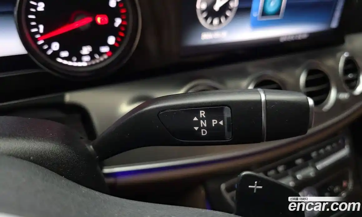 Mercedes-Benz E-Class 2019 2.0 автомат (гидро), фото 9