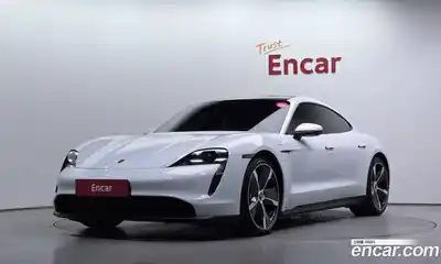 Porsche Taycan, 2021, 30 608 км