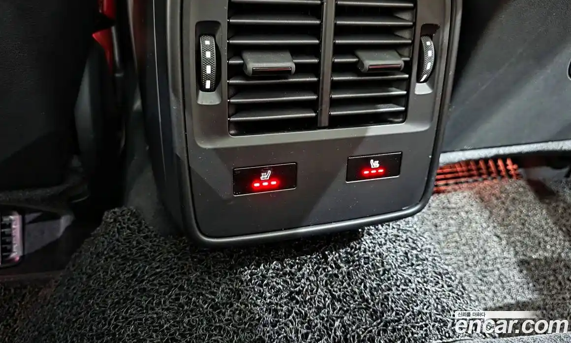 Porsche Taycan 2021 0.1 автомат (гидро), фото 27