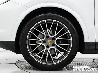 Porsche Cayenne 2023 3.0 автомат (гидро), миниатюра 5