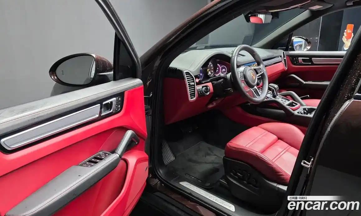 Porsche Cayenne 2023 3.0 автомат (гидро), фото 13