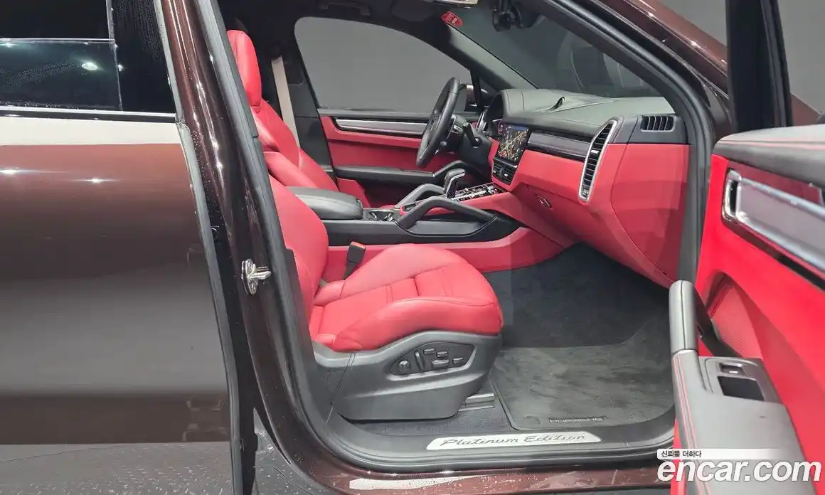 Porsche Cayenne 2023 3.0 автомат (гидро), фото 16