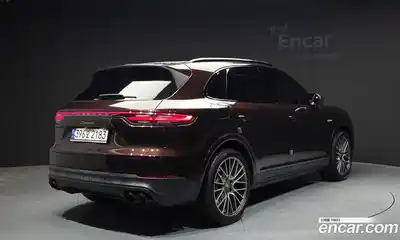 Porsche Cayenne 2023 3.0 автомат (гидро), миниатюра 2