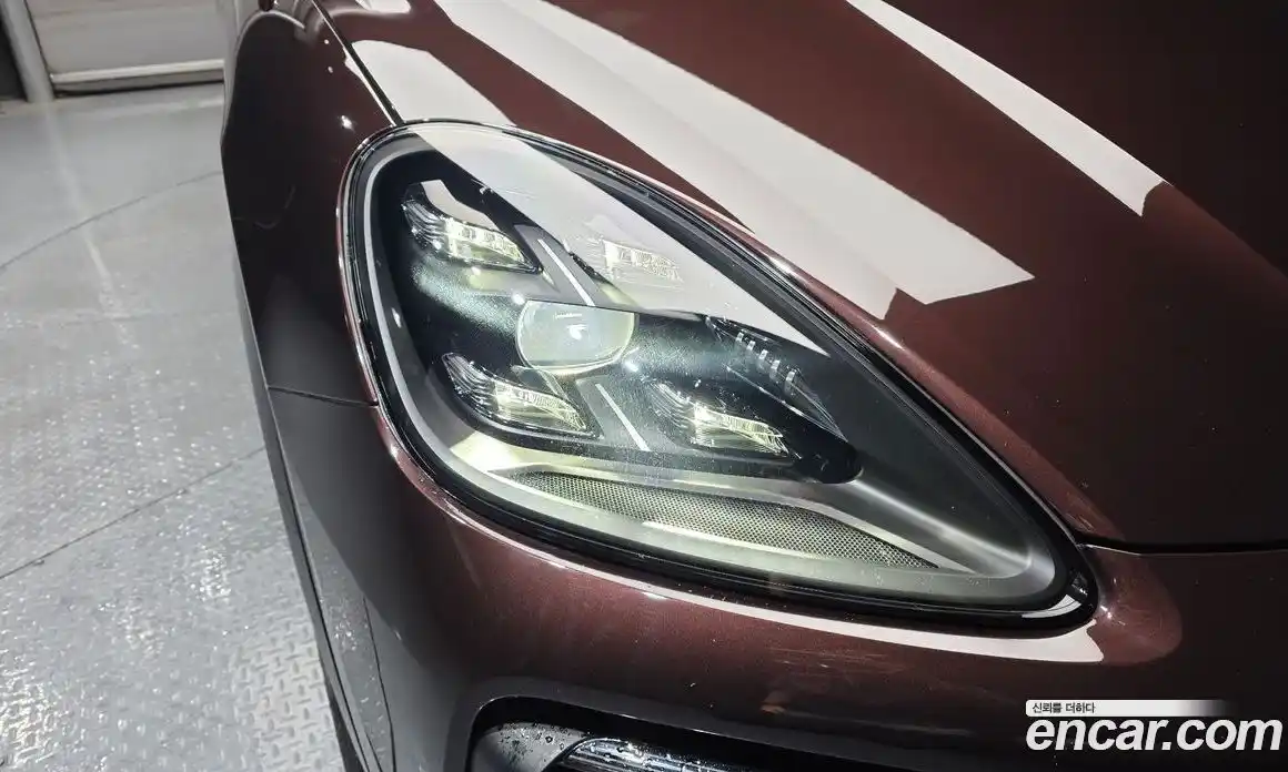 Porsche Cayenne 2023 3.0 автомат (гидро), фото 8