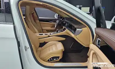 Porsche Panamera 2018 3.0 автомат (гидро), миниатюра 12