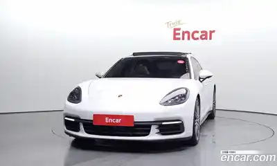 Porsche Panamera 2018 3.0 автомат (гидро), миниатюра 3