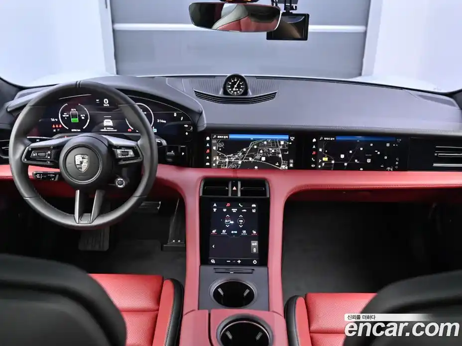 Porsche Taycan 2025 0.1 автомат (гидро), фото 7