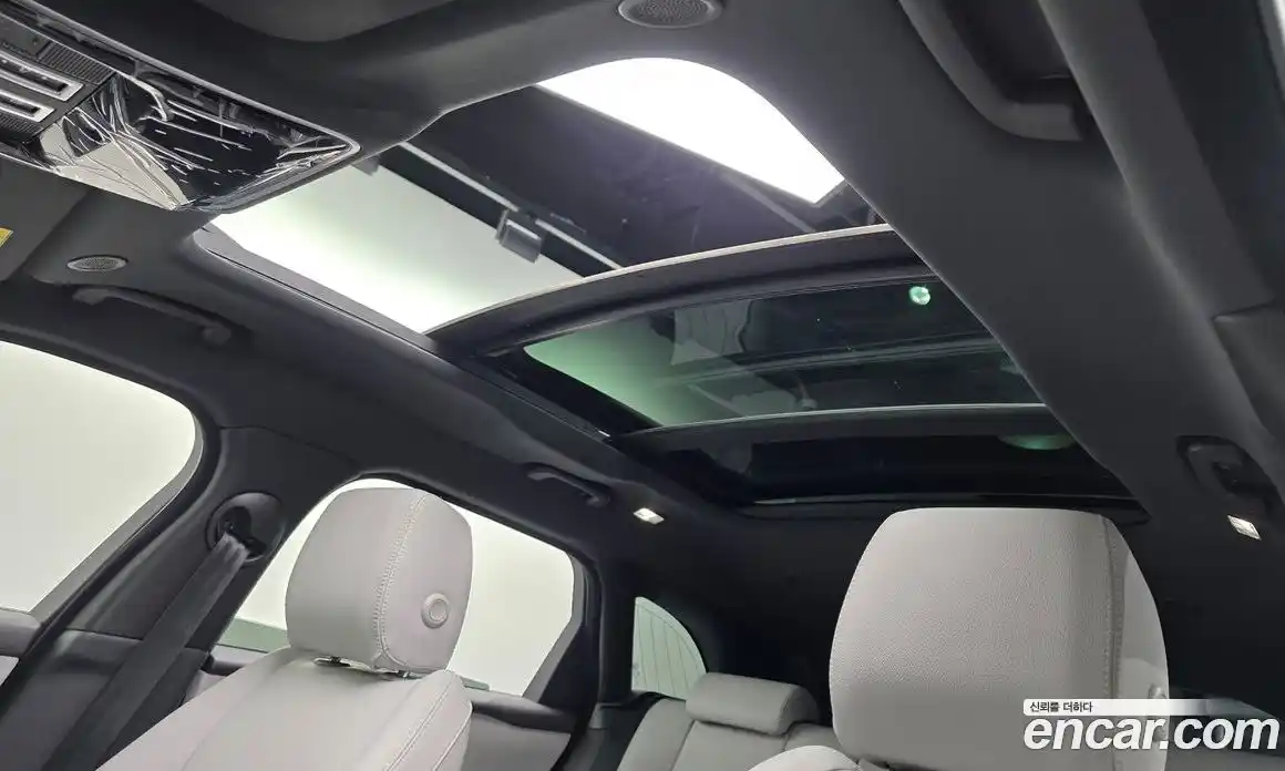 Land Rover Range Rover Velar 2025 2.0 автомат (гидро), фото 20