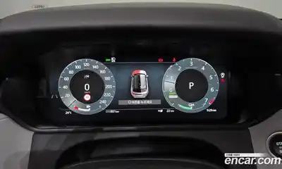 Land Rover Range Rover Velar 2025 2.0 автомат (гидро), миниатюра 8