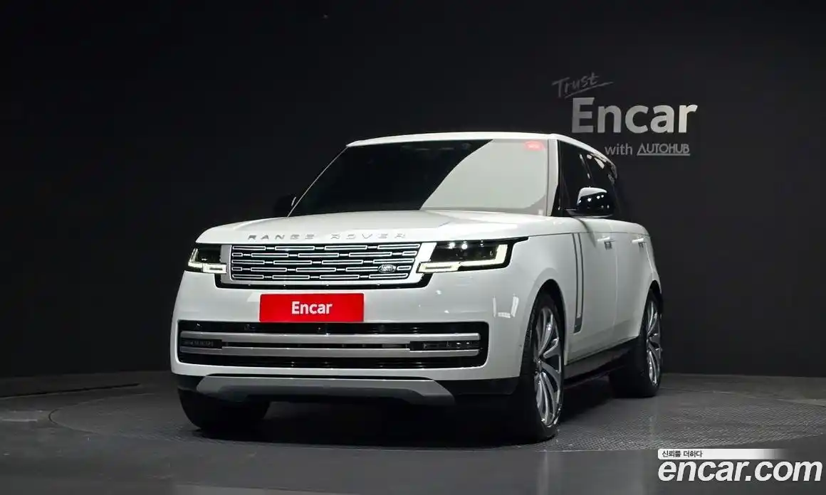 Land Rover Range Rover 2024 4.4 автомат (гидро), фото 3