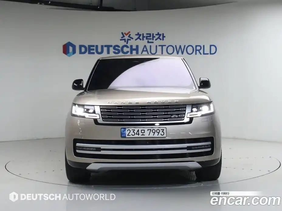 Land Rover Range Rover 2023 4.4 автомат (гидро), фото 3
