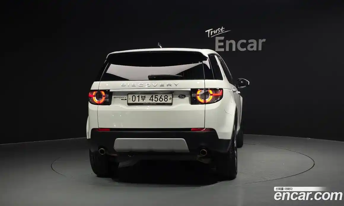 Land Rover Discovery Sport 2018 2.0 автомат (гидро), фото 4