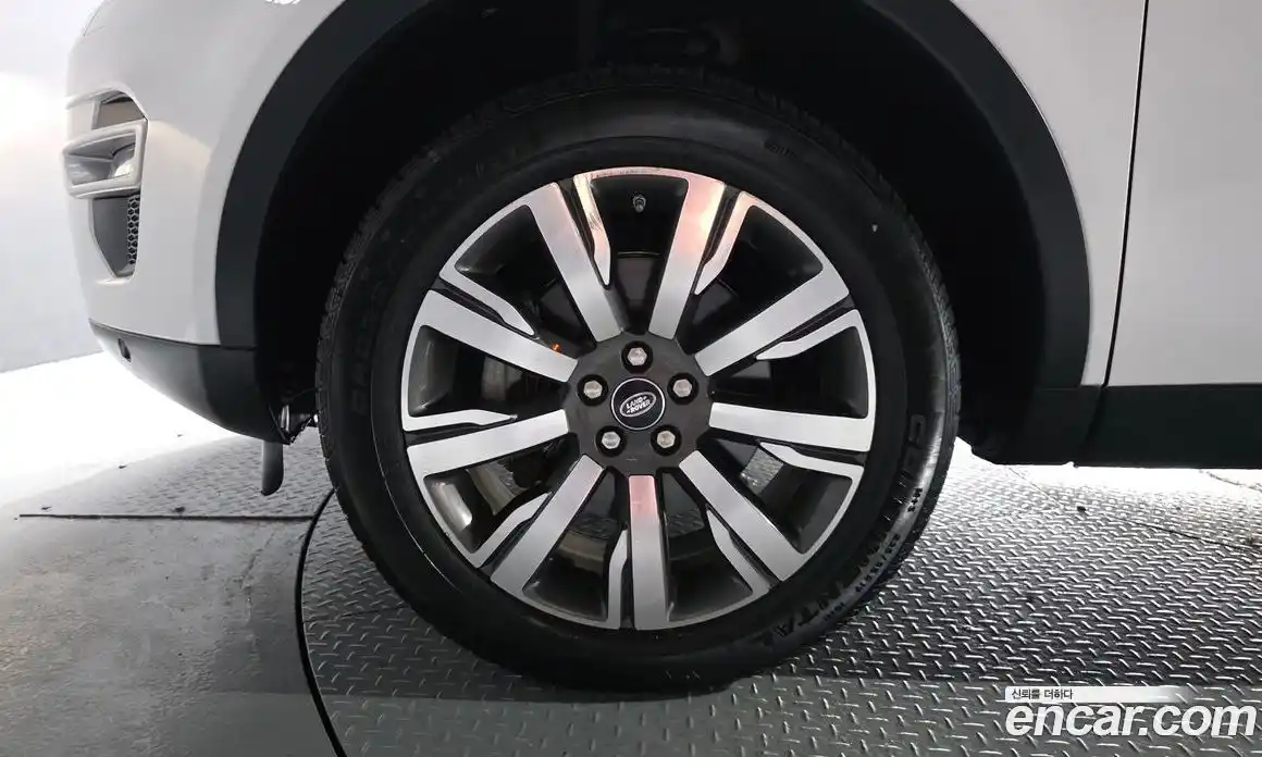 Land Rover Discovery Sport 2018 2.0 автомат (гидро), фото 5