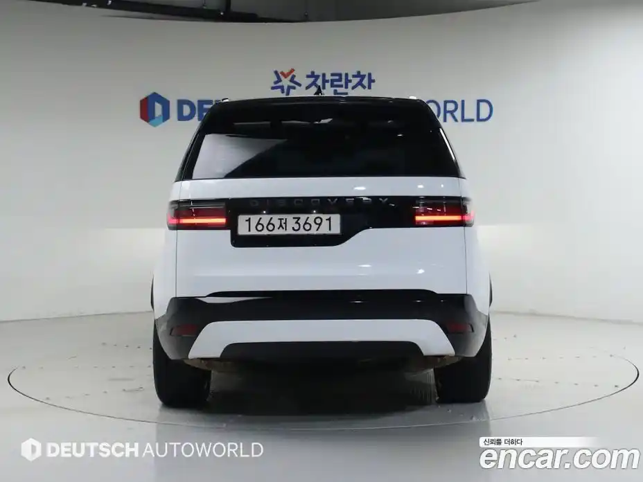 Land Rover Discovery 2025 3.0 автомат (гидро), фото 4