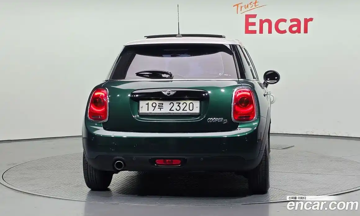 Mini Cooper 2017 1.5 автомат (гидро), фото 4