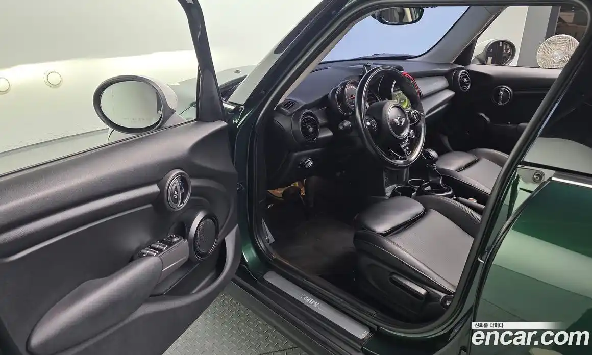 Mini Cooper 2017 1.5 автомат (гидро), фото 10