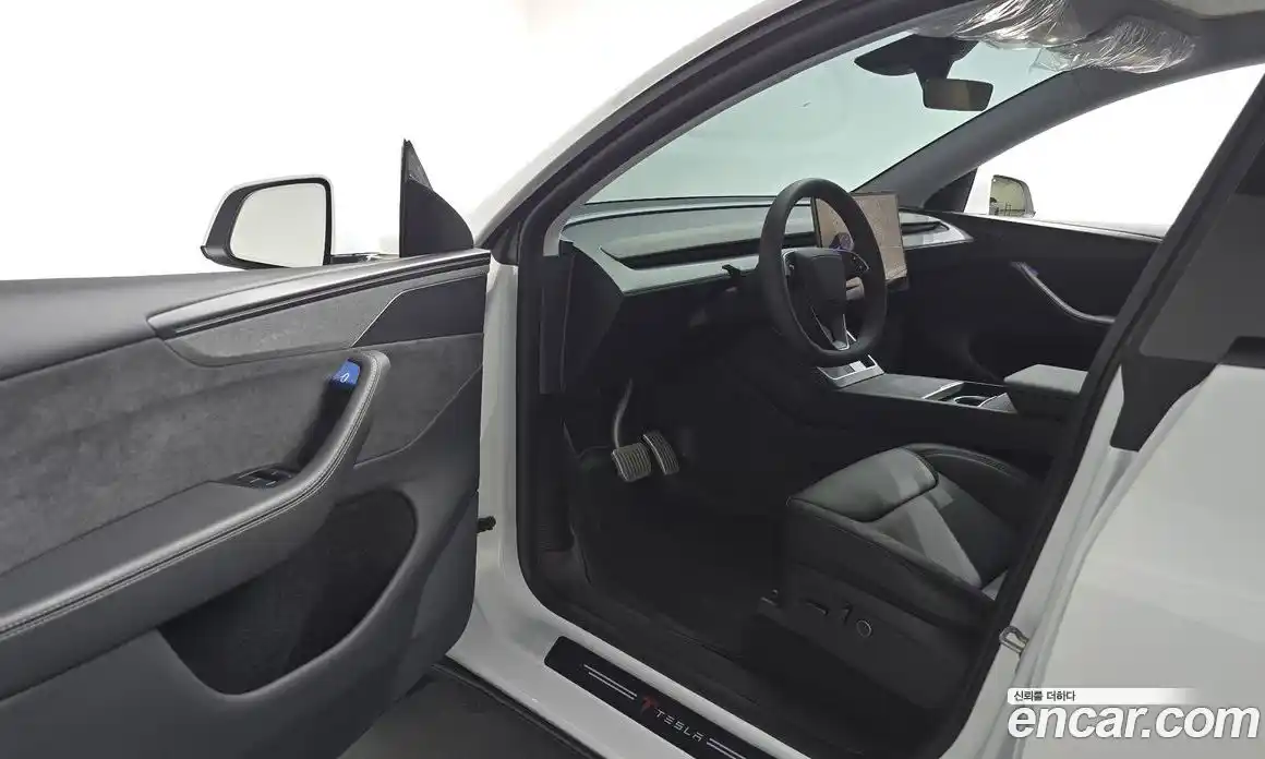 Tesla Model Y 2025 0.2 гидро, фото 12