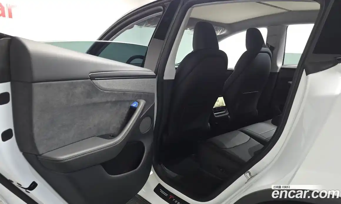 Tesla Model Y 2025 0.2 гидро, фото 15