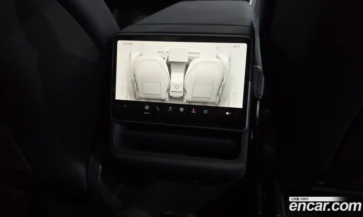 Tesla Model Y 2025 0.2 гидро, фото 24